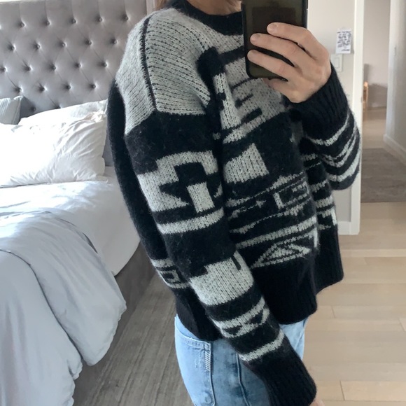 Gorgeous Elle Sasson Sweater - Picture 2 of 12